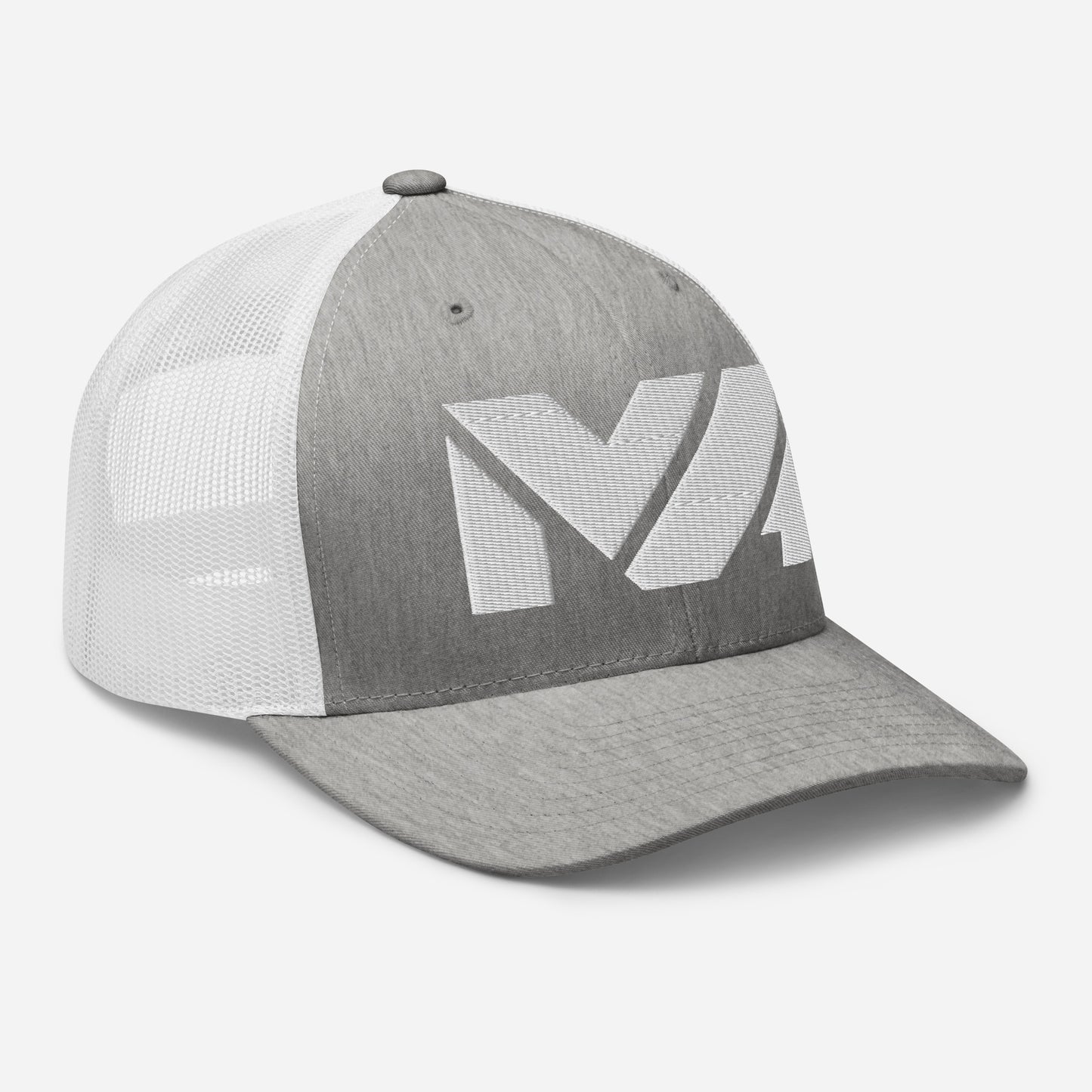 Casquette High Focus Mindset Ambition, gris clair chiné à l’avant, vue avant droite, logo MA brodé blanc, contraste doux et style épuré – Mindset Ambition