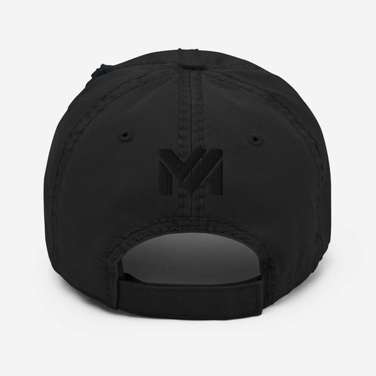 Dos de la casquette “Bold Edge” Mindset Ambition couleur noire, logo noir brodé centré au-dessus de la sangle, style discret et élégant, collection Détail & Élégance.