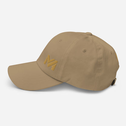 Casquette Classic Mind Mindset Ambition, camel, vue latérale gauche, coton doux, logo brodé doré, finition haut de gamme – Mindset Ambition