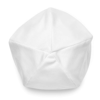 Vue du dessus du bonnet Flow blanc avec logo noir, style minimaliste et contemporain – Collection Détail & Élégance Mindset Ambition.