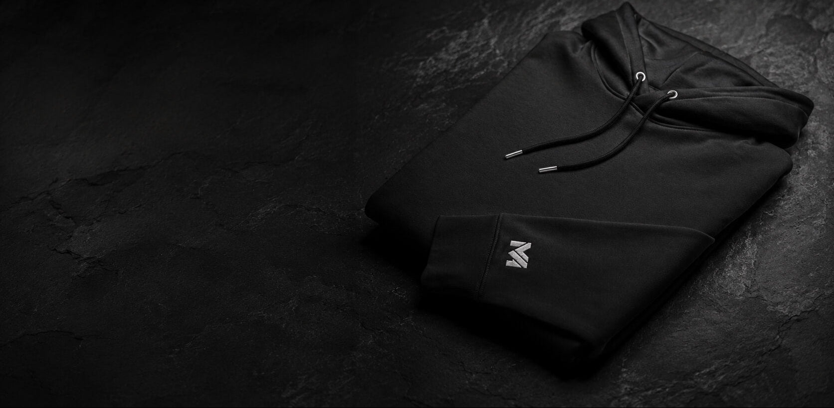 Sweat bio à capuche noir logo blanc Mindset Ambition dans une ambiance premium