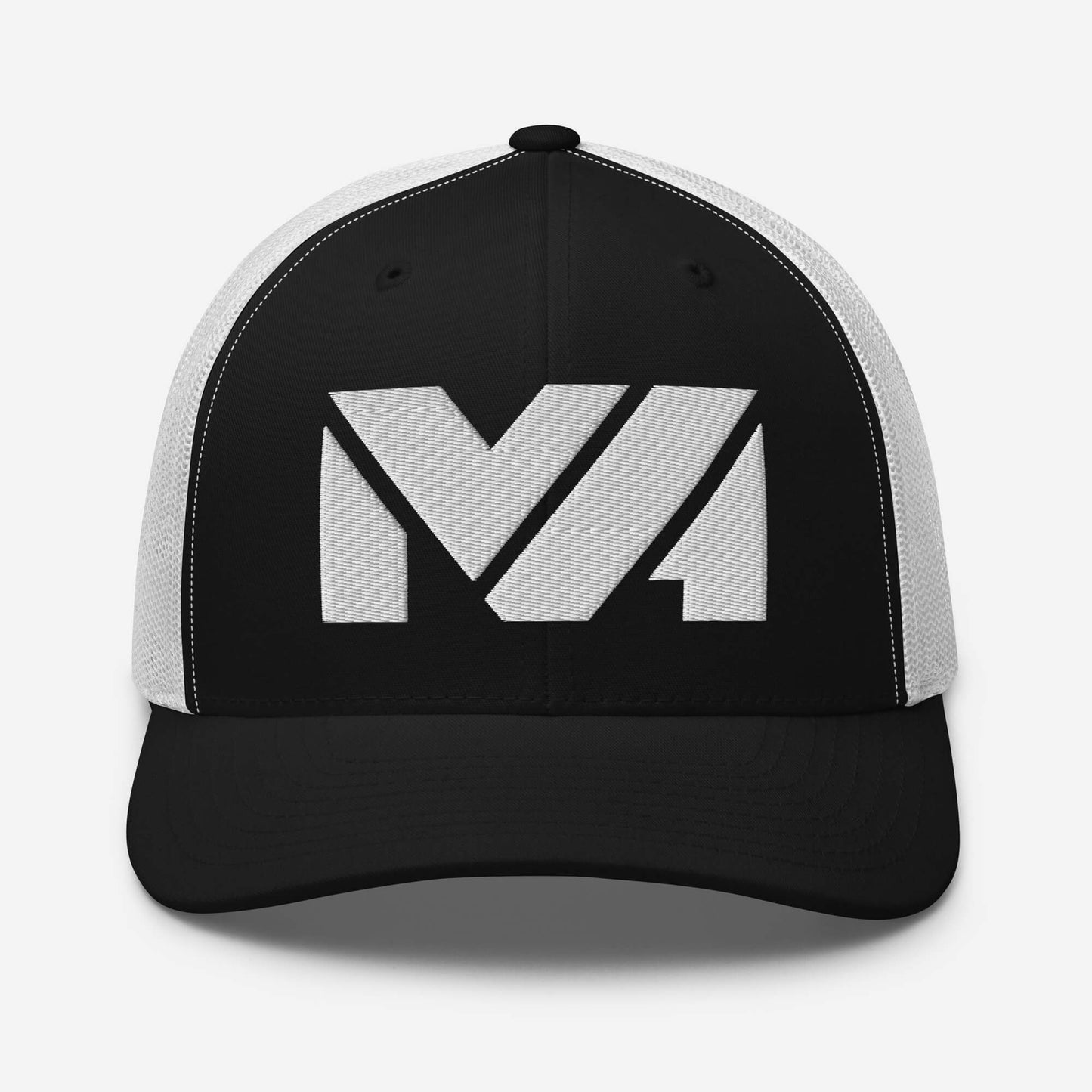 Casquette High Focus noire et blanche avec logo MA blanc brodé à l’avant, style moderne et affirmé – Collection Détail & Élégance Mindset Ambition.