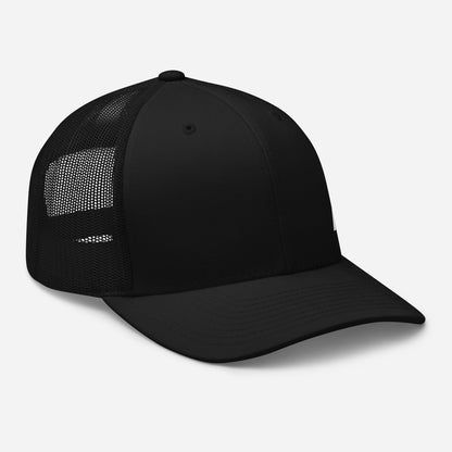 Casquette High Focus noire Mindset Ambition avec logo brodé blanc MA, vue avant droite mettant en valeur la maille respirante et la visière incurvée
