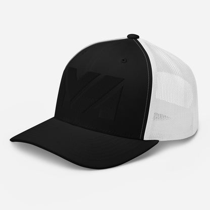 Casquette High Focus Mindset Ambition, avant noir logo noir, vue avant gauche, contraste fort entre la maille blanche et la façade sombre – Mindset Ambition