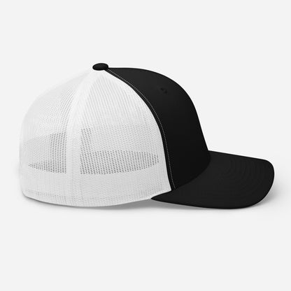 Casquette High Focus noire et blanche Mindset Ambition, vue droite présentant le panneau avant noir et la maille respirante blanche
