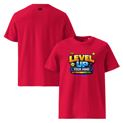 T-shirt Bio LEVEL UP YOUR MIND rouge visuel coloré face et logo noir dos sous le col Mindset Ambition