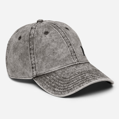 Casquette Vintage Spirit Mindset Ambition, grise effet vieilli, vue avant droite, visière arrondie, allure urbaine et élégante – Mindset Ambition